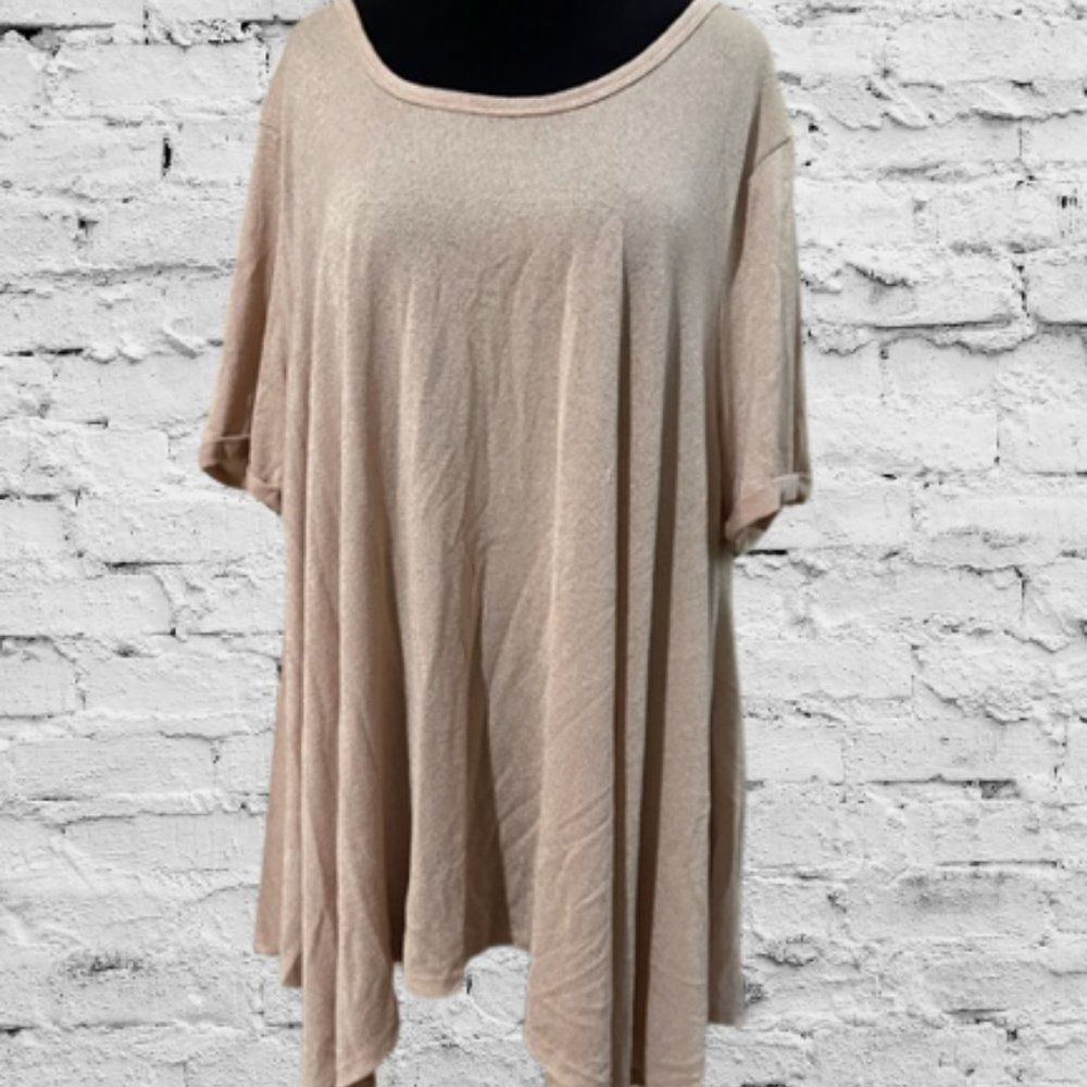 ***** Tan Scoop Neck Top  T630072X  NWT Boutique